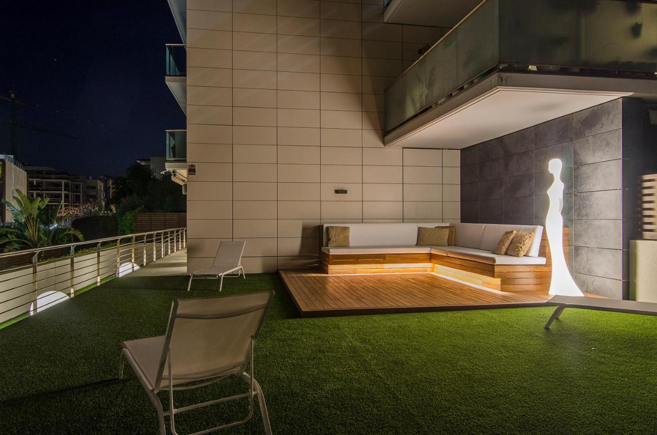 Sitges Spaces Garden Paradise 3 Bedroom, 3 Bathroom, Huge Private Garden-Terrace, Pool- Sleeps Up To 8 מראה חיצוני תמונה