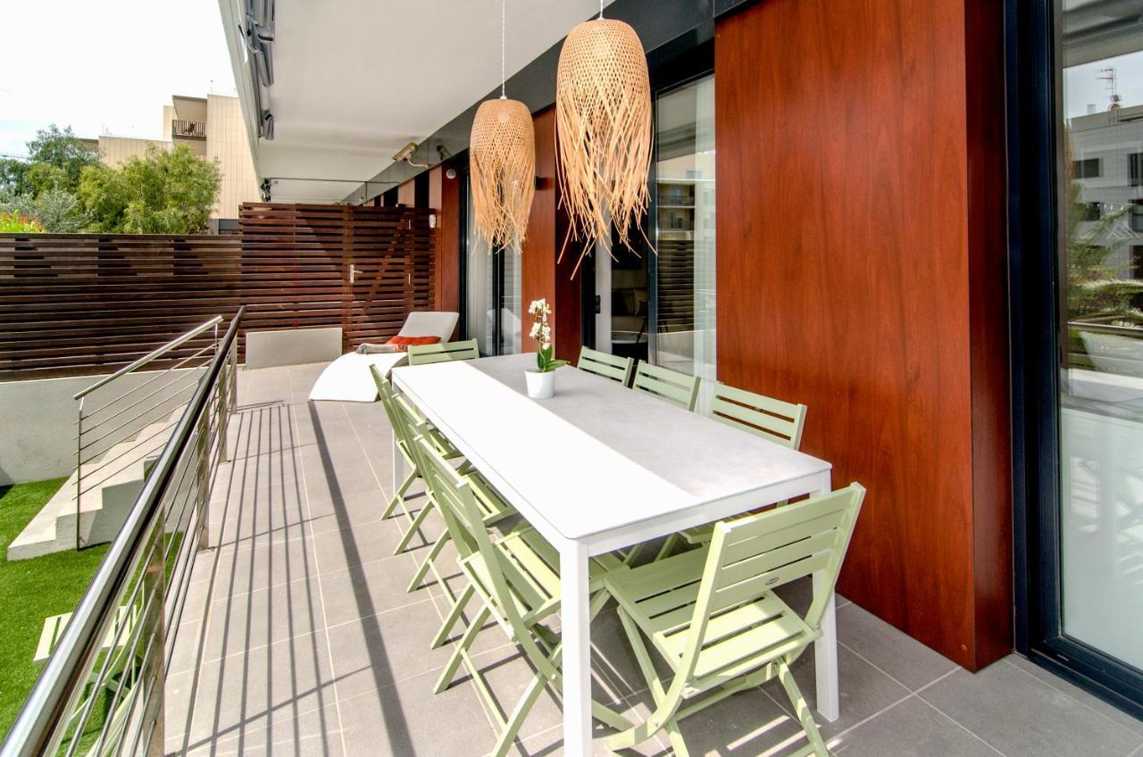 Sitges Spaces Garden Paradise 3 Bedroom, 3 Bathroom, Huge Private Garden-Terrace, Pool- Sleeps Up To 8 מראה חיצוני תמונה