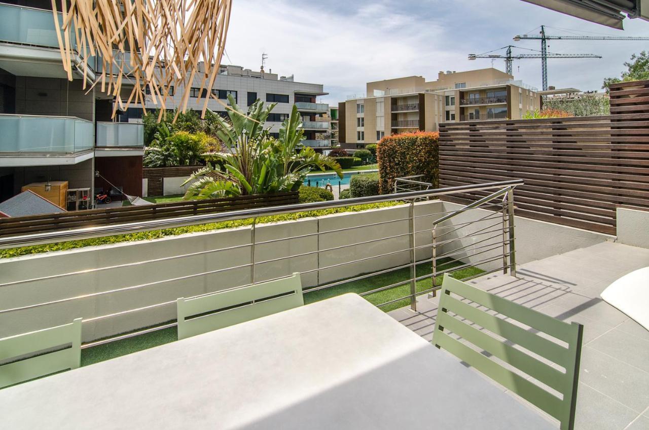 Sitges Spaces Garden Paradise 3 Bedroom, 3 Bathroom, Huge Private Garden-Terrace, Pool- Sleeps Up To 8 מראה חיצוני תמונה