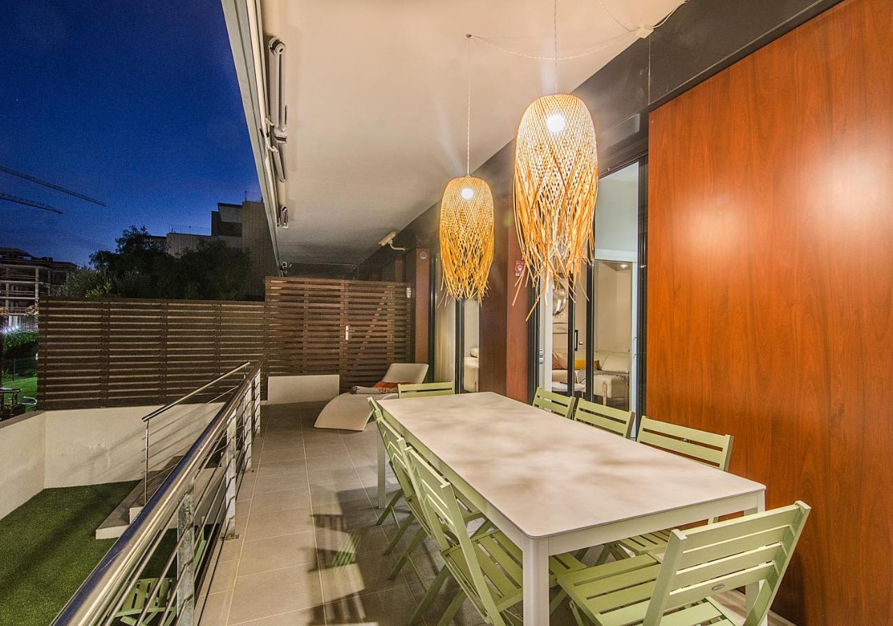 Sitges Spaces Garden Paradise 3 Bedroom, 3 Bathroom, Huge Private Garden-Terrace, Pool- Sleeps Up To 8 מראה חיצוני תמונה