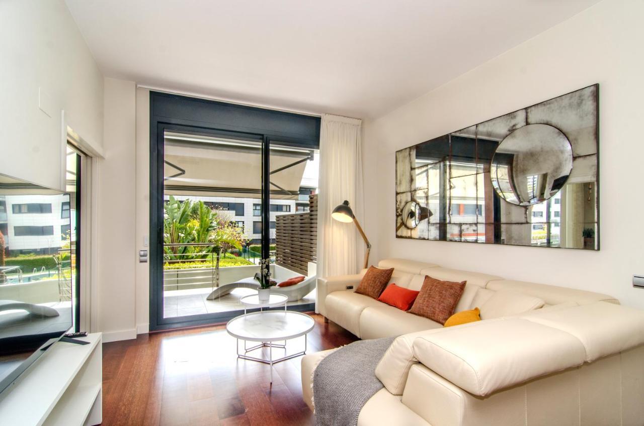 Sitges Spaces Garden Paradise 3 Bedroom, 3 Bathroom, Huge Private Garden-Terrace, Pool- Sleeps Up To 8 מראה חיצוני תמונה