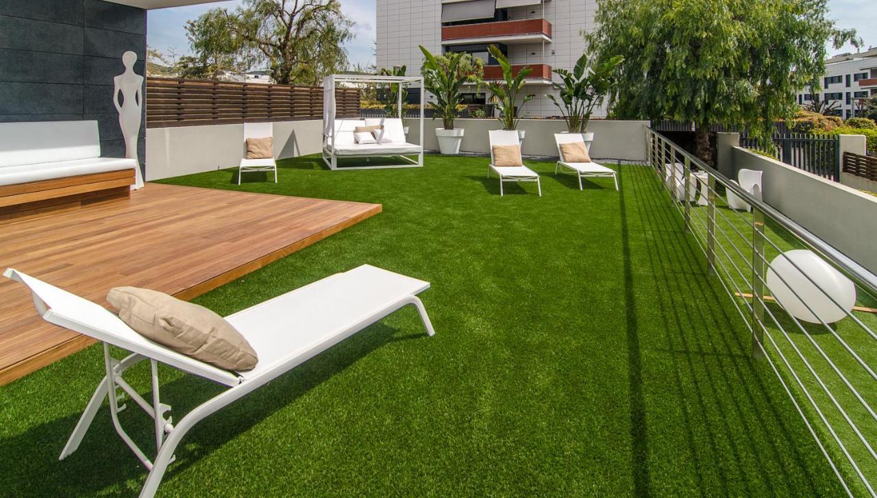 Sitges Spaces Garden Paradise 3 Bedroom, 3 Bathroom, Huge Private Garden-Terrace, Pool- Sleeps Up To 8 מראה חיצוני תמונה