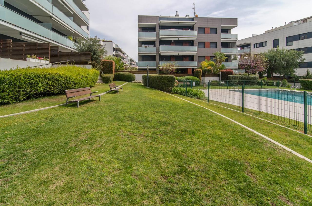 Sitges Spaces Garden Paradise 3 Bedroom, 3 Bathroom, Huge Private Garden-Terrace, Pool- Sleeps Up To 8 מראה חיצוני תמונה