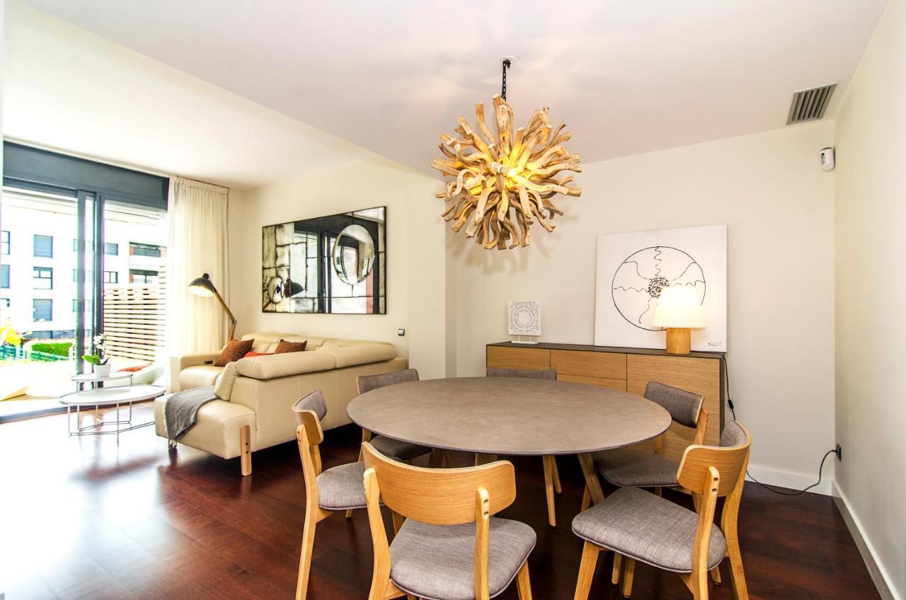 Sitges Spaces Garden Paradise 3 Bedroom, 3 Bathroom, Huge Private Garden-Terrace, Pool- Sleeps Up To 8 מראה חיצוני תמונה