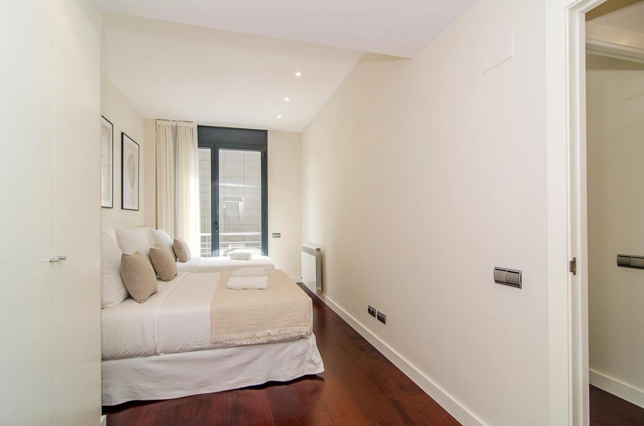 Sitges Spaces Garden Paradise 3 Bedroom, 3 Bathroom, Huge Private Garden-Terrace, Pool- Sleeps Up To 8 מראה חיצוני תמונה